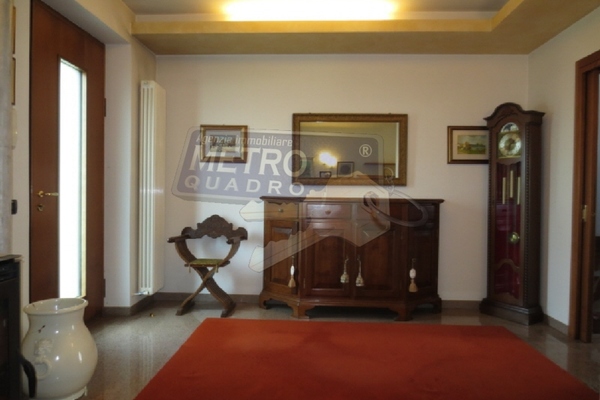 ingresso - UNIFAM. AUTONOMA THIENE (VI) EST